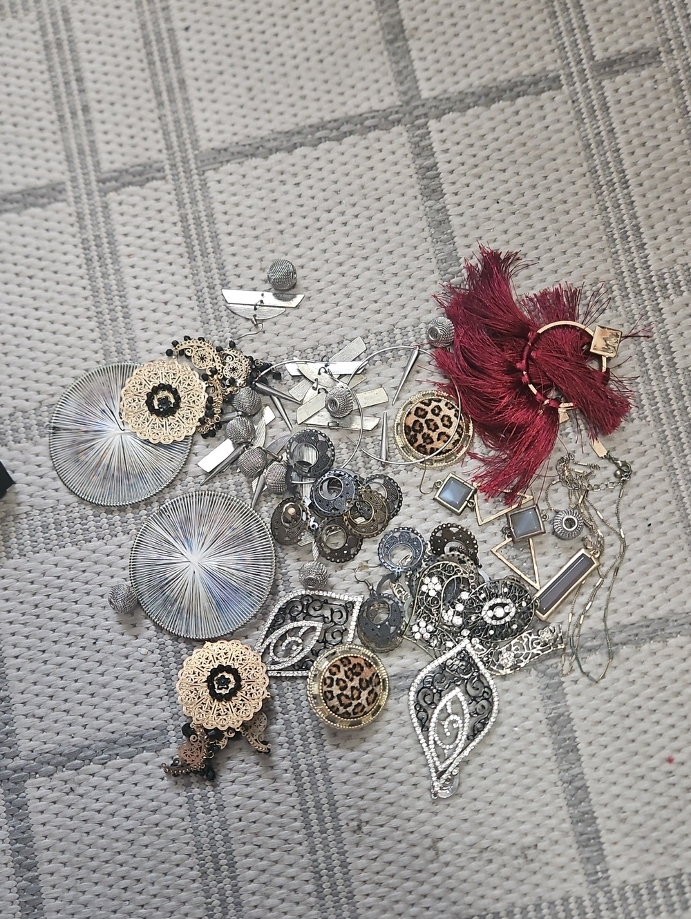 Broken Bundle  Vintage Earrings. .Use For CRAFTS or Upcycle. 10 Pair